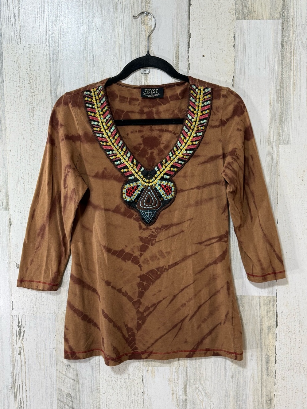 Tryst Brown Tie-Dye V-Neck Tunic with Beaded Embroidered Embellishment - Picture 4 of 9